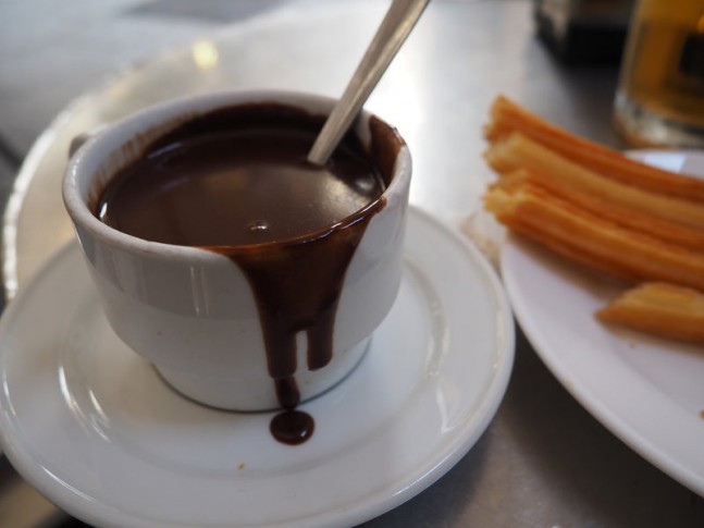 Chocolate con churros en San Ginés: Foto de "Ctj71081" (Flickr)
